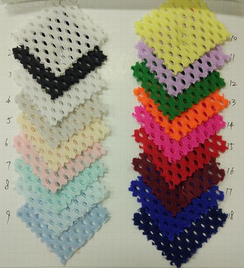 100碼 經緯編:經編 梳棉工藝:精梳 產品詳情 供應三明治網布 雙層橢圓